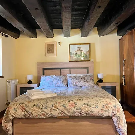 La De Izan Apartment