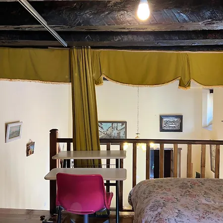 La De Izan Gumiel de Izan