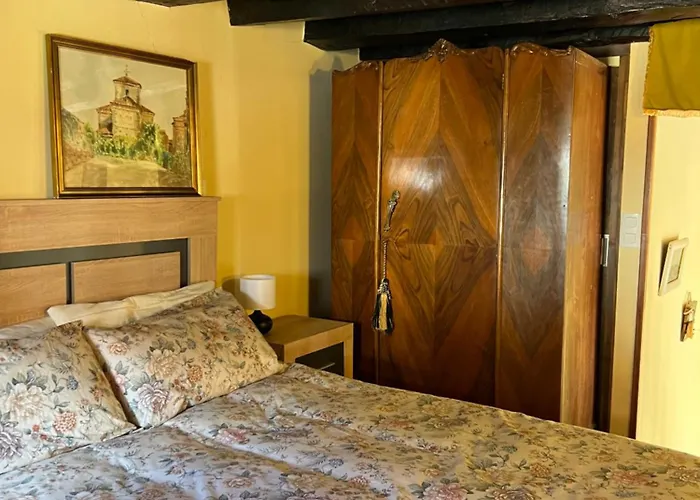 La De Izan Gumiel de Izan