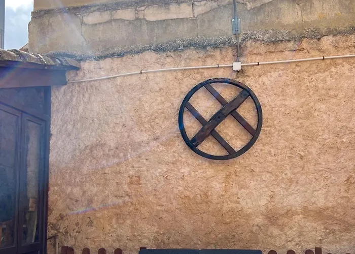 La De Izan Gumiel de Izan